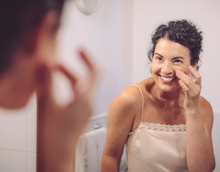 Keep Your Skin Happy in Its Perimenopause Era
