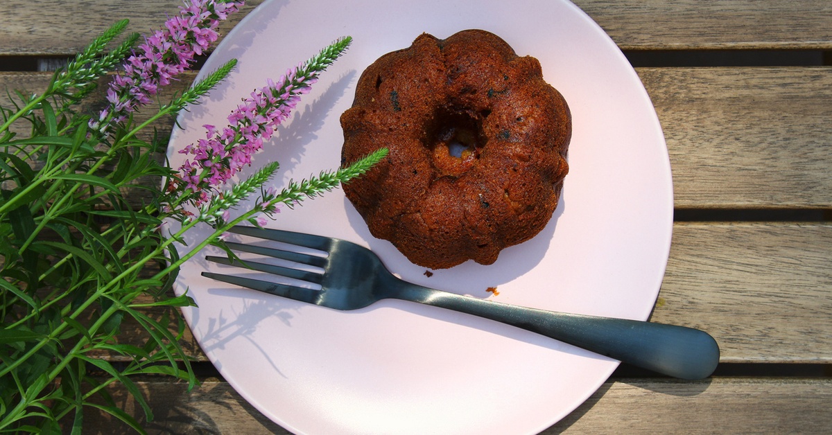 Chrissy Teigen's Viral Banana Bread Recipe Is Worth the Hype - Dailybreak