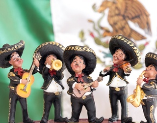 Impress Your Familia This Year by Speaking Spanish to Them