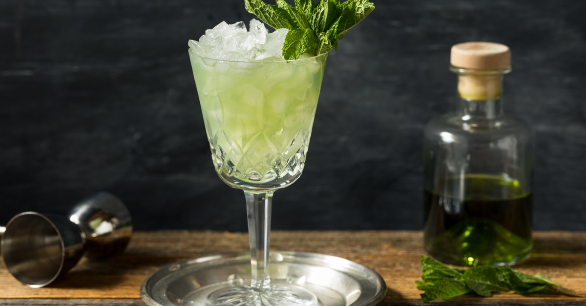 11 Absinthe Cocktails That Will Make You See the Green Fairy Dailybreak
