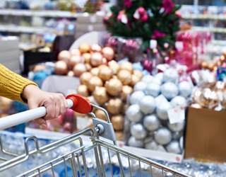 Holiday Grocery Tips for Hosting Without Losing Your Mind (or Your Budget)