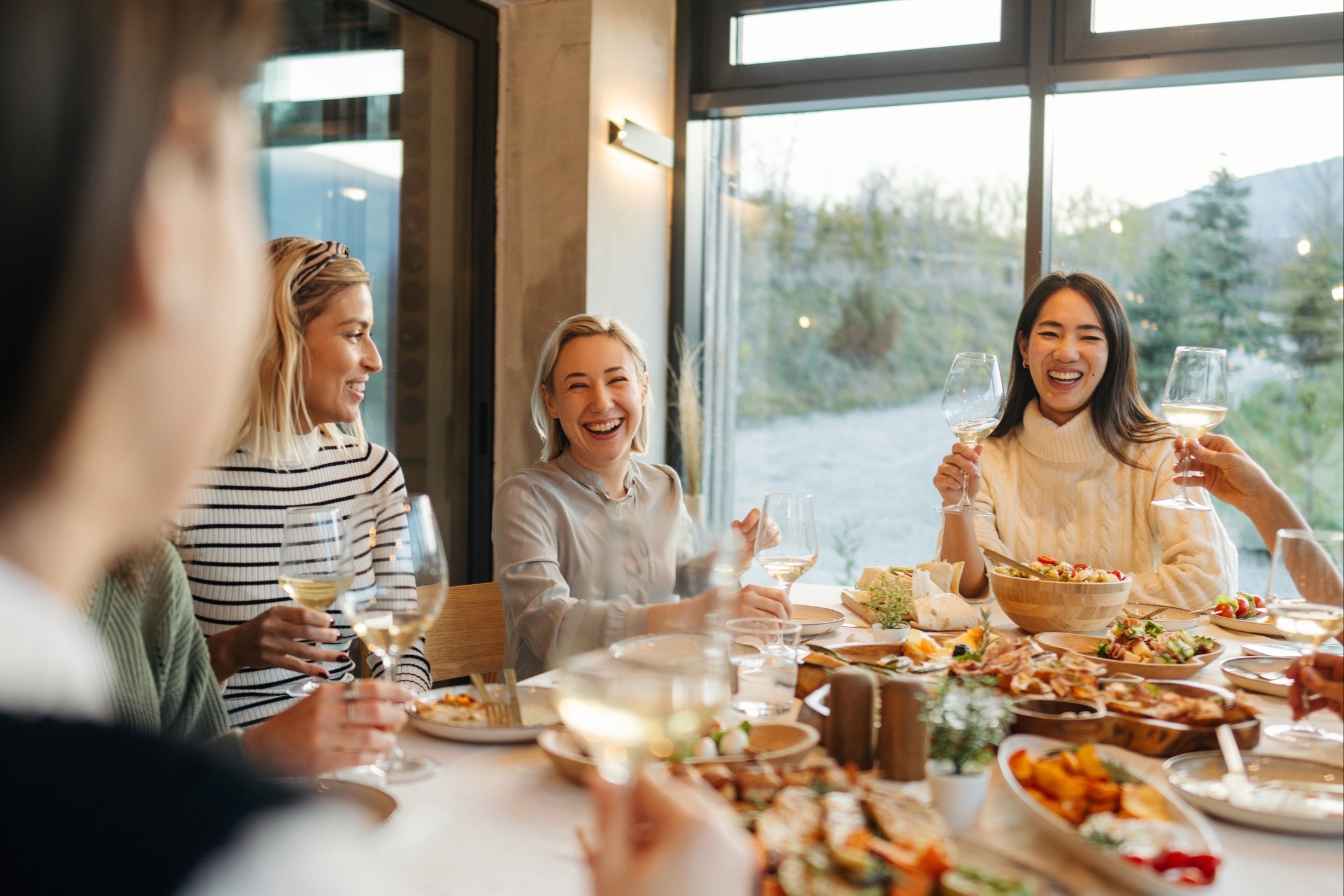 Your Guide to Fall Dinner Parties That Aren’t Friendsgiving