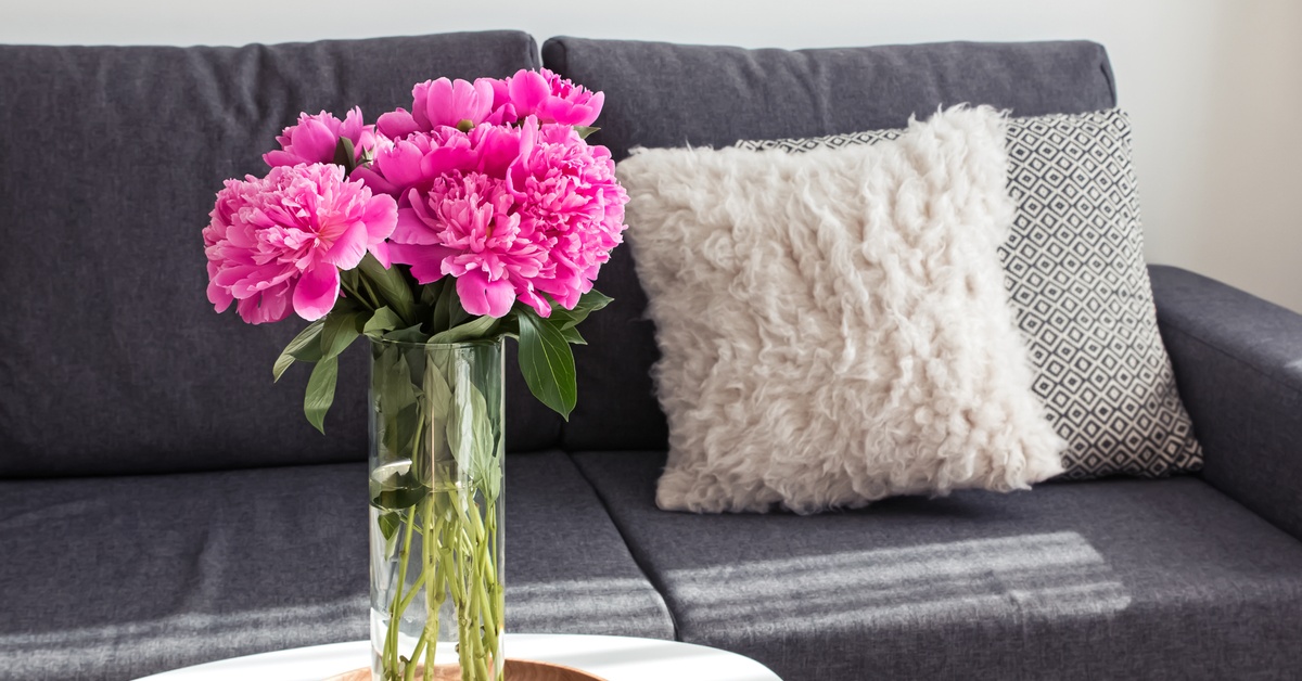 How to Help Your Flowers Live Longer Add a Little TLC Dailybreak