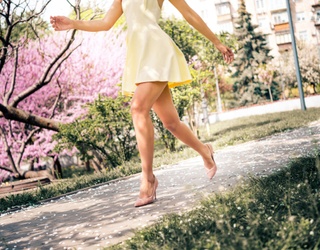 7 On-Trend Butter Yellow Dresses for the Season