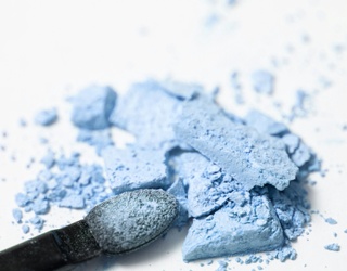 Cool For the Summer: Icy Blue Eyes How-To