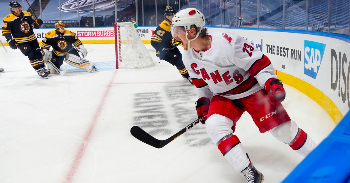 Carolina Reacts to BruinsHurricanes Game Delay on Twitter Dailybreak