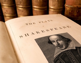 Your Guide to Seeing Shakespeare Under the Stars All Summer Long
