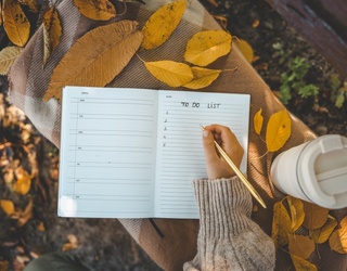 8 Cottagecore Planners for a Cozy 2026