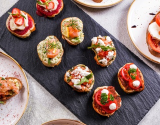 Hamnet Grilled Cheese, Marty Crunchwrap Supremes And More Oscar Party Snacks