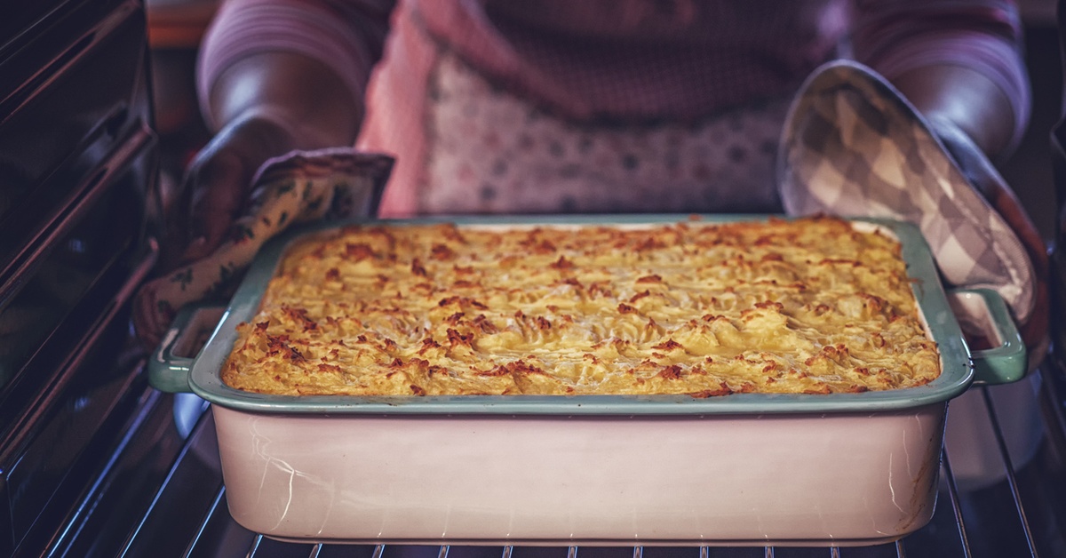8 Cozy Casseroles to Make When Temperatures Drop Dailybreak