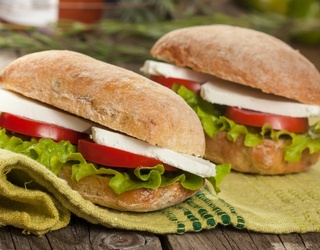 Do You Like Buns and Cannot Lie? Then Try Naming These Famous Sandwiches