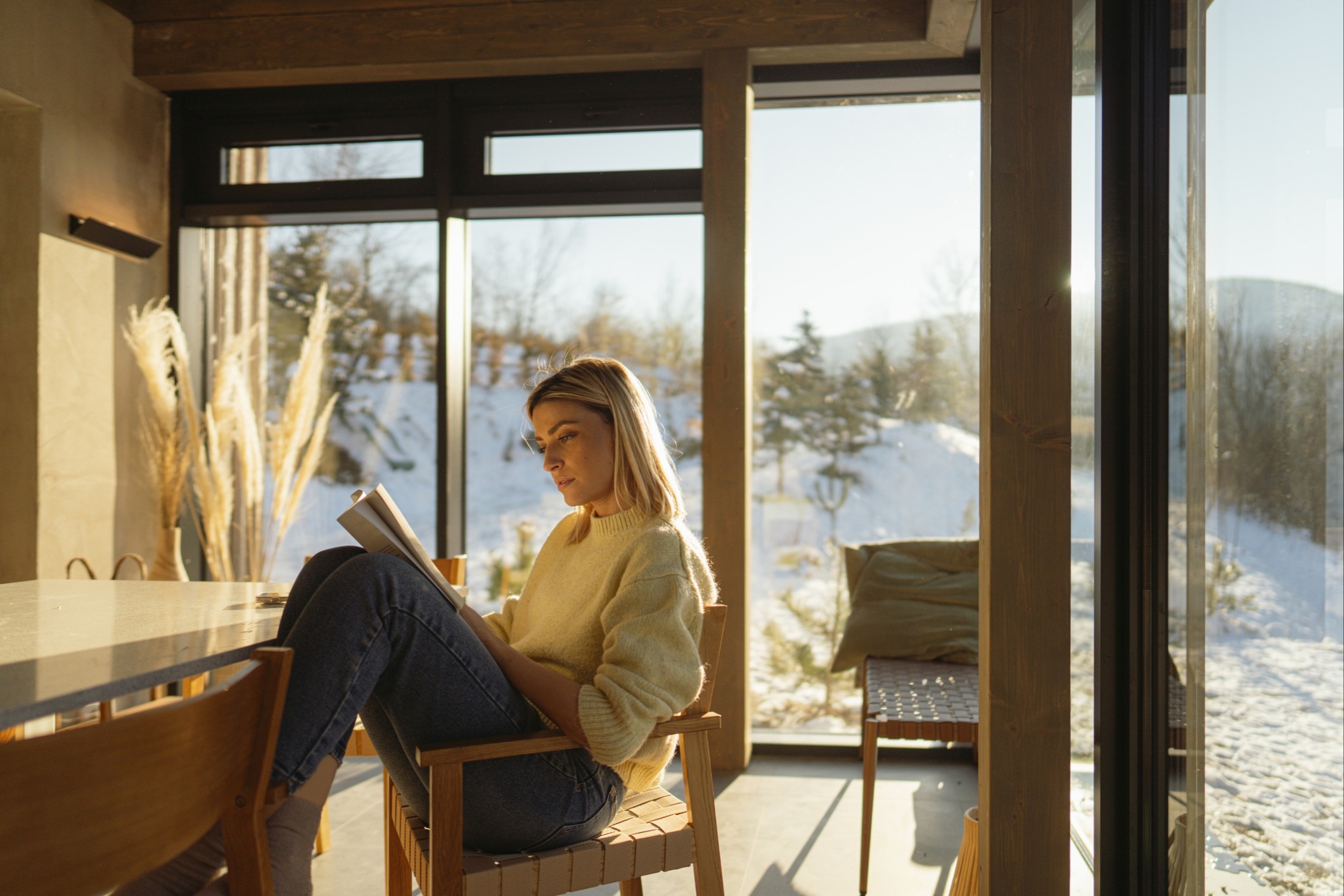 Overcome Your Winter Blues With These 7 Practical Habits