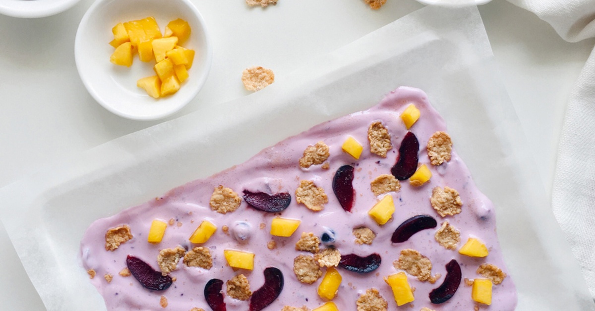 9 Ways to Snack on Frozen Greek Yogurt This Summer Dailybreak