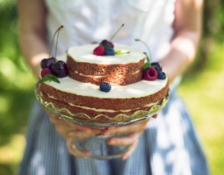 8 Summer Cakes to Sweeten a Hot Day