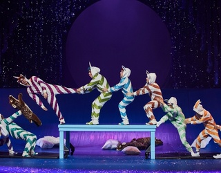 The Performers of Cirque du Soleil’s “’Twas” Make It Look So Easy