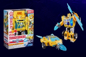 TRANSFORMERS CYBERWORLD POWER SPARK BUMBLEBEE