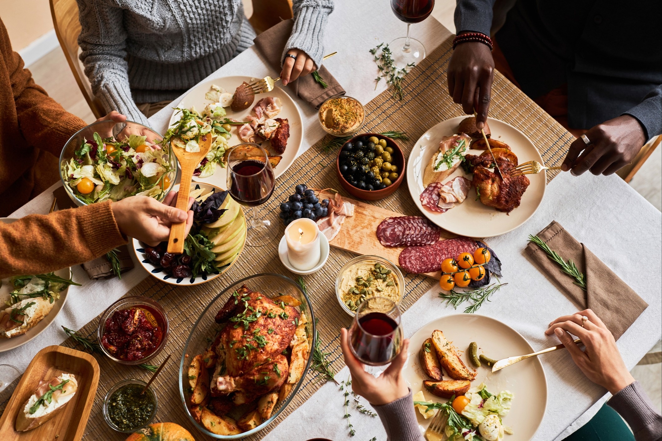  What Kind of Dinner Party Should You Throw Based on How You Host?