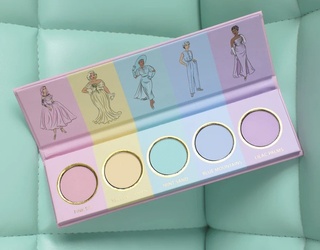 10 Lovely Pastel Makeup Choices That Are Prettier Than A Flower Petal