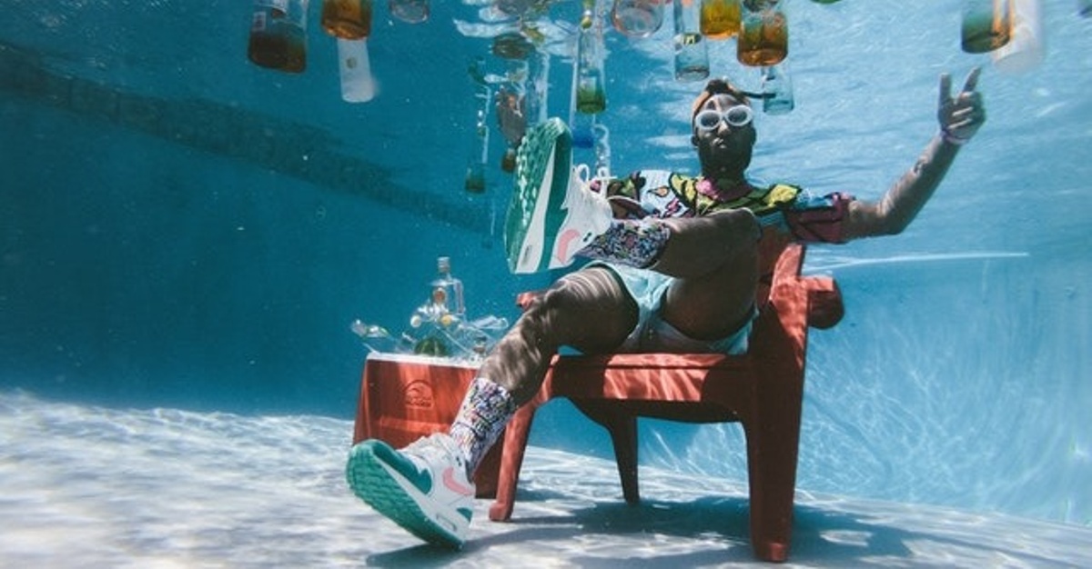 Chairs Underwater Subreddit is Intriguing and Weird Dailybreak